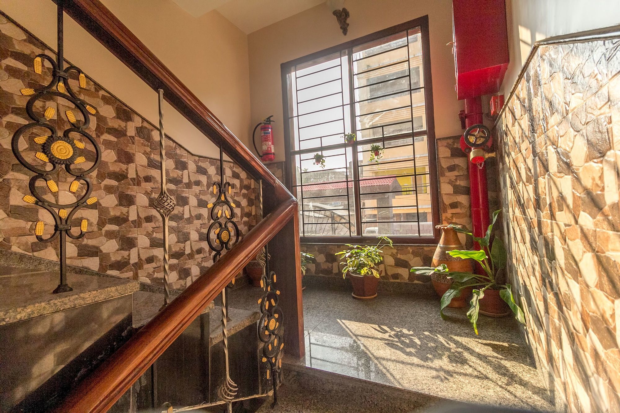Super Hotel O Cherry City Cottage Dispur Extérieur photo